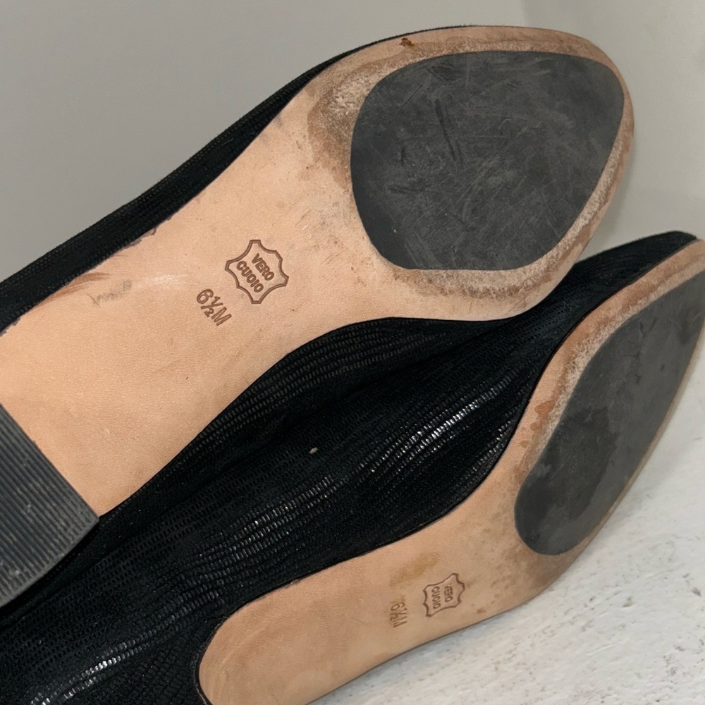 Vaneli Black Textured Flats - Picture 6 of 6